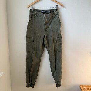 Hollister Ultra High-Rise Army Green Jogger Pant